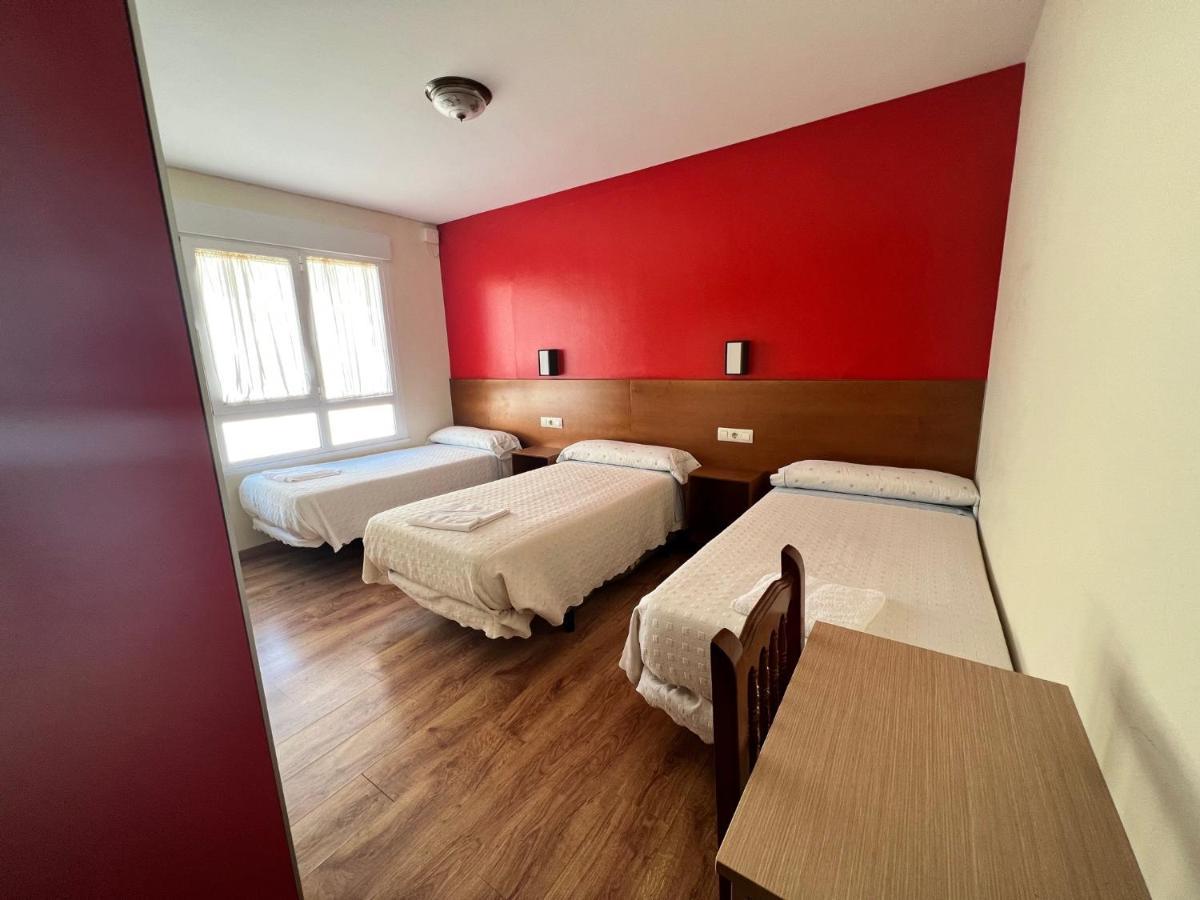 Pension Carballeira Arzua Exterior photo